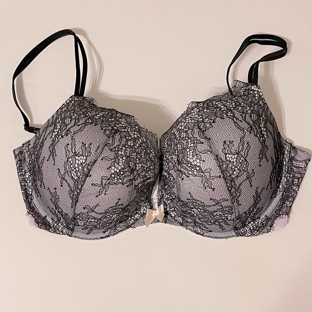 Victoria’s Secret Very Sexy Push Up Bra